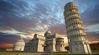 Sự thật bất ngờ tháp nghiêng Pisa Ý khiến thế giới chấn động