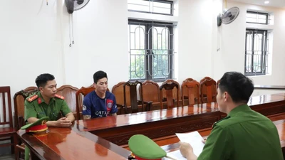 Bắt nóng “đạo chích” trộm tiền của nữ nhân viên massage