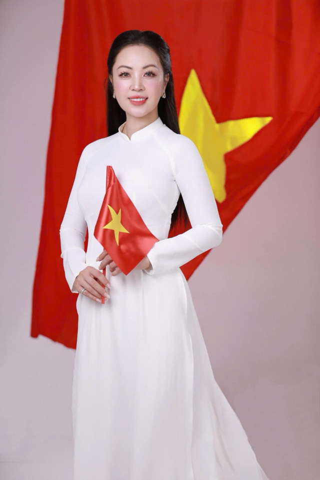Với Hoa hậu Thu Thủy, ngày Quốc khánh 2/9 không chỉ là ngày lễ lớn mà còn là lời nhắc nhở mỗi người con đất Việt sống xứng đáng với truyền thống cha ông. “Dù ở bất kỳ vai trò nào, là doanh nhân, nghệ sĩ hay người lao động bình thường, mỗi chúng ta đều có thể trở thành một mảnh ghép trong hành trình gìn giữ và xây dựng Tổ quốc. Quan trọng nhất là biết sống bản lĩnh, tử tế và trọn vẹn với tình yêu dành cho đất nước, cho đồng bào”, nàng hậu nhắn gửi. thu-thuy-7.jpg