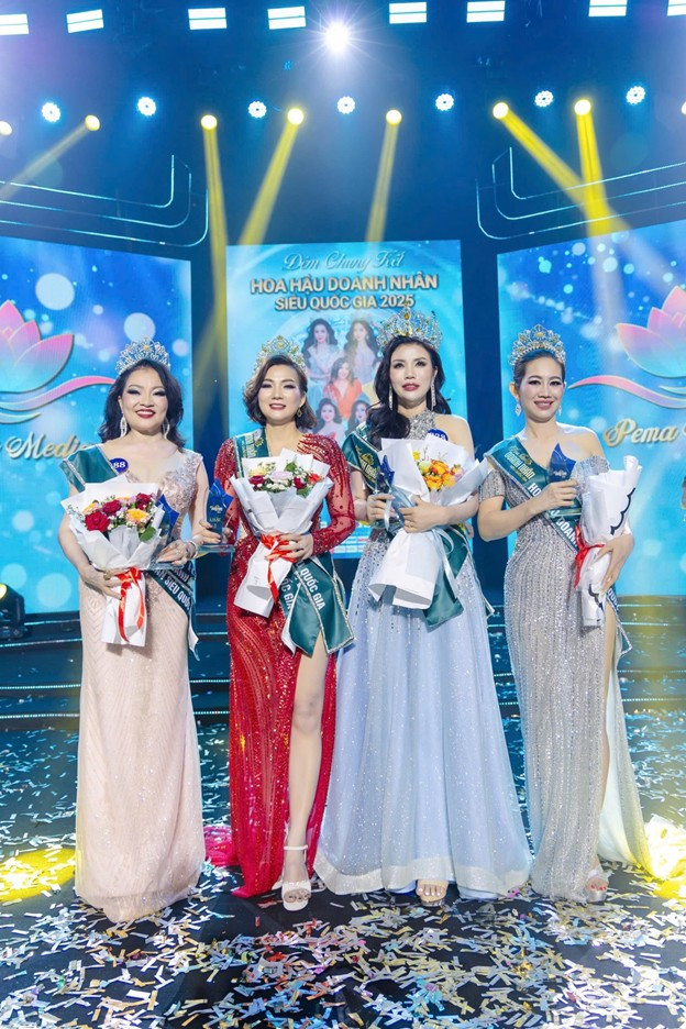 Top 4 của cuộc thi Hoa hậu Doanh nhân Siêu quốc gia 2025. Ảnh: BTC hoa-hau-doanh-nhan-3.png
