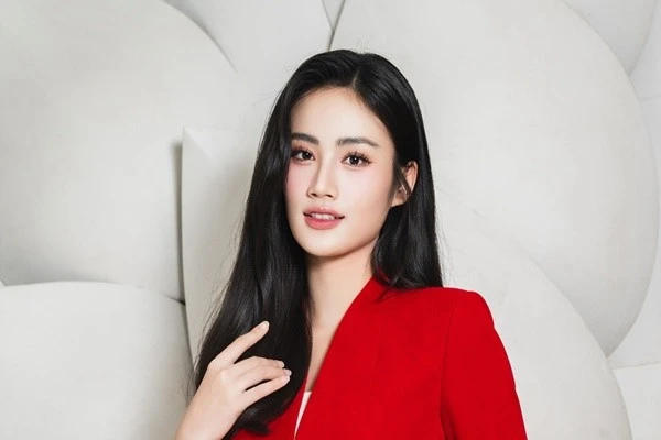 Sau Tuấn Ngọc, Ý Nhi dập tắt tin đồn hẹn hò thất thiệt