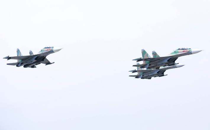 Những “cánh bay thép” Su-30MK2 trên bầu trời, góp phần làm nên khí thế hào hùng trong ngày đại lễ của đất nước. Ảnh: Thiên Anh.