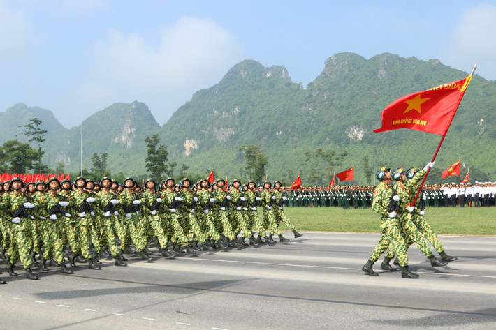 Các đơn vị đã lựa chọn bổ sung những đồng chí tiêu biểu về phẩm chất chính trị, đạo đức lối sống và ý thức tổ chức kỷ luật; đáp ứng các tiêu chuẩn về chiều cao, ngoại hình, sức khỏe tham gia các khối diễu binh, diễu hành.