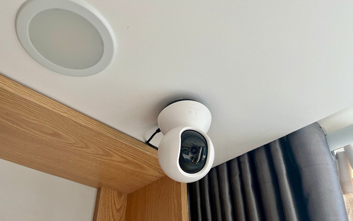 Camera an ninh trong nhà đang dần đánh mất lòng tin vì lo ngại bị hack và rò rỉ hình ảnh riêng tư.