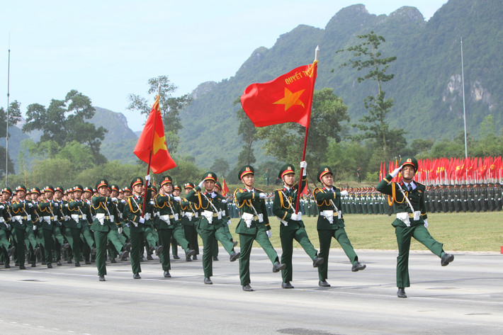 Khối sĩ quan Hậu cần, Kỹ thuật Công nghiệp Quốc phòng.