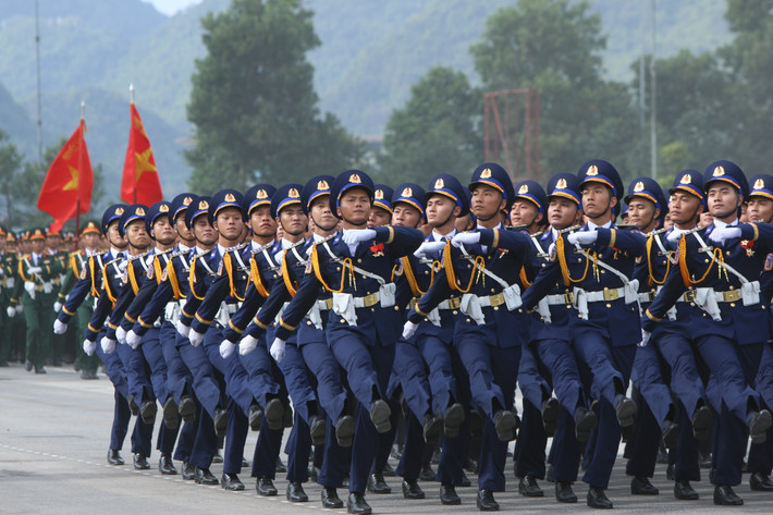 Khối sĩ quan Cảnh sát biển.