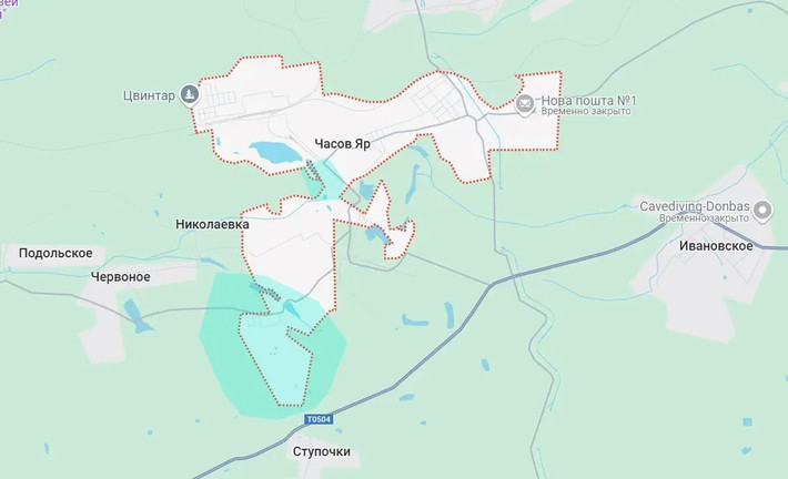 Phần duy nhất của thành phố vẫn còn còn nằm trong quyền kiểm soát của quân đội Ukraine (AFU) là phía tây nam – tại ngã ba với làng Nikolaevka. Các khu vực của Chasov Yar nơi AFU hiện diện ở các mức độ khác nhau, được đánh dấu trên bản đồ: