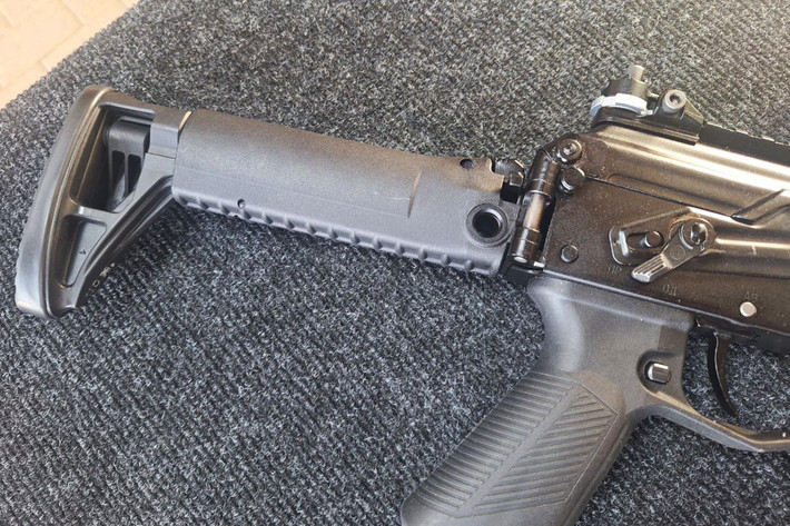 AK-12K và AK-12SK sử dụng loại đạn 5,45×39mm, bao gồm cả đạn cơ bản và đạn có độ xuyên phá cao và đạn vạch đường. Kèm với đó hộp tiếp đạn tiêu chuẩn 30 viên.