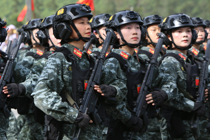 Khối nữ chiến sĩ Cảnh sát Đặc nhiệm.
