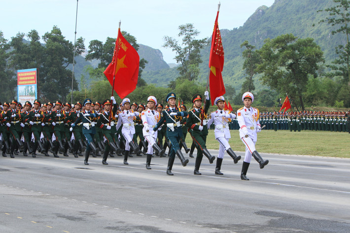 Thượng tướng Nguyễn Văn Nghĩa, Phó tổng Tham mưu trưởng Quân đội nhân dân Việt Nam, Trưởng tiểu ban diễu binh, diễu hành chủ trì buổi tổng hợp luyện.