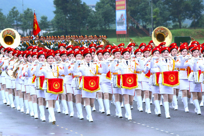 Buổi tổng hợp luyện gồm hai phần: Thực hiện các nội dung nghi lễ, nghi thức của Đảng, Nhà nước và diễu binh, diễu hành.