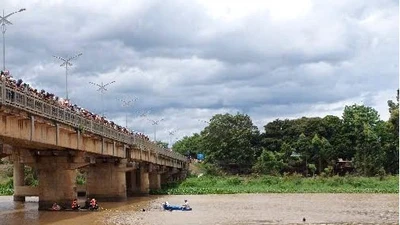 Tìm kiếm thiếu niên nhảy cầu ở huyện Kông Chro