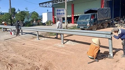Bình Định rào đóng 5 vị trí mở đường đấu nối trái phép
