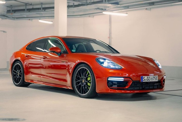 Trong đợt triệu hồi này, Porsche là thương hiệu chịu tác động lớn nhất với 107 xe Panamera, Panamera E-Hybrid và Cayenne thuộc đời 2024 - 2026. 3-2271.jpg
