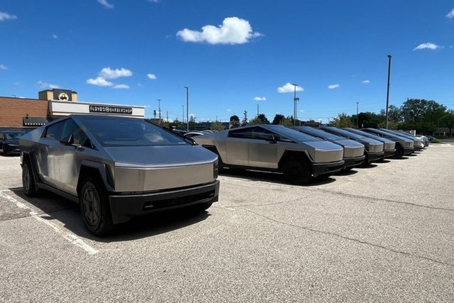 Tesla giảm giá sâu Cybertruck tới 3.000 USD, kèm nhiều quà tặng và ưu đãi trả góp 0% nhằm xả hàng tồn kho. 3-3985.jpg