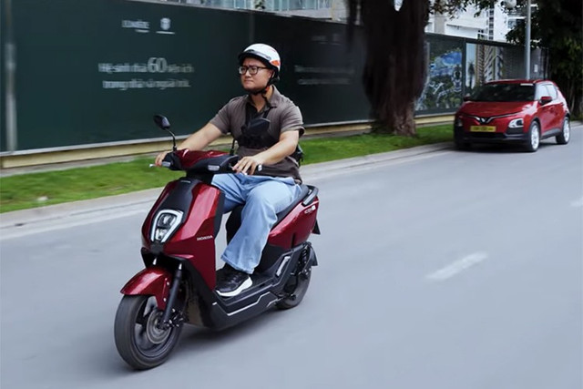 ICON e: là bước đi chiến lược của Honda trong lộ trình điện hóa phương tiện giao thông tại Việt Nam, mở đầu cho xu hướng sử dụng xe điện thông minh. 2-6742.jpg