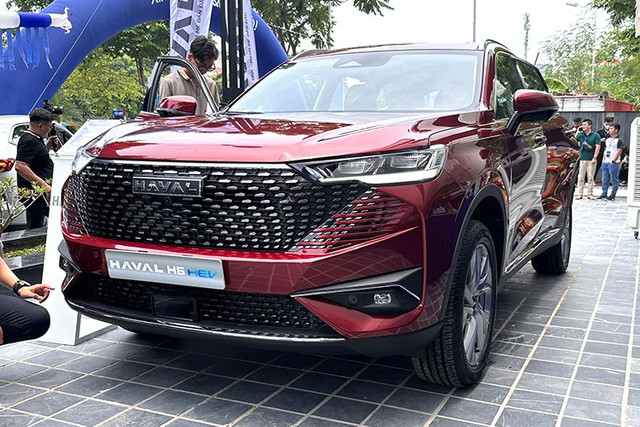 Haval H6 cũng đang được giảm giá tới 200 triệu đồng. 2-6049.jpg