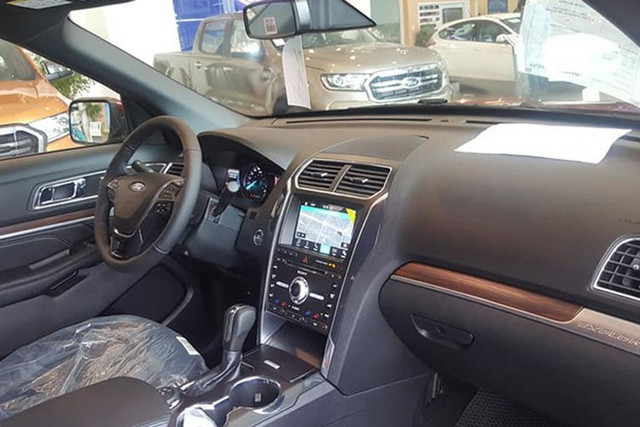 Ford Explorer tại Việt Nam là thế hệ thứ 6, ra mắt thị trường vào năm 2022. 2-6536.jpg