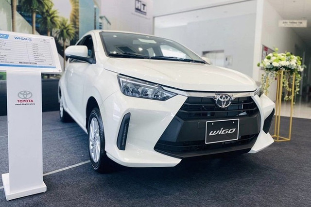 Mức giảm mạnh thứ 2 là Toyota Wigo khi lượng xe bàn giao đến tay khách hàng đạt 162 chiếc, giảm 45% so với kết quả 295 xe ở tháng liền trước. 2-5265.jpg