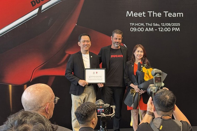 Ducati trở lại Việt Nam dưới sự phân phối của Trâm Anh Motorsports. 1.jpg