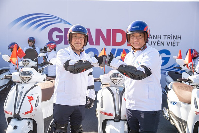Tổng giám đốc cùng Phó giám đốc Bán hàng và Marketing Yamaha Motor Việt Nam tham gia Grande Tour. 2-5994.jpg