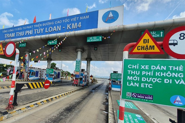 Theo thống kê từ Tổng cục Đường bộ Việt Nam, thời gian qua trạm thu phí không dừng đã giúp giảm đến 60–70% thời gian chờ đợi tại các điểm BOT so với làn thu phí thủ công. 2-9513.jpg