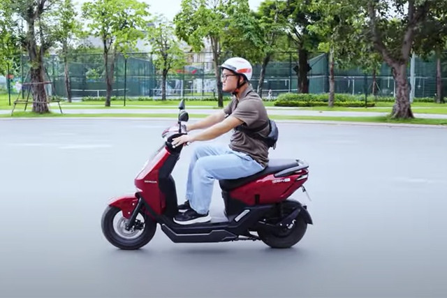 Honda ICON e: tại Việt Nam có giá bán khởi điểm từ 26,9 triệu đồng. 1-4999.jpg
