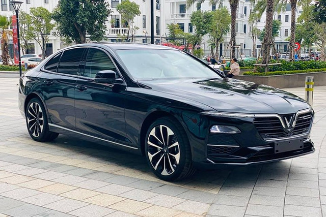 Điểm cộng của những mẫu xe đã khai tử là giá chuyển nhượng trên sàn xe cũ thấp hơn các đối thủ cùng phân khúc. 3-7593.jpg