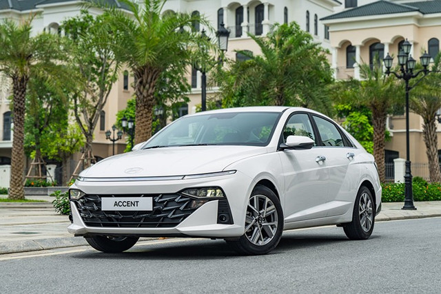 Hyundai Accent bản full còn 490 triệu, "đua" doanh số Toyota Vios. 4-2990.jpg