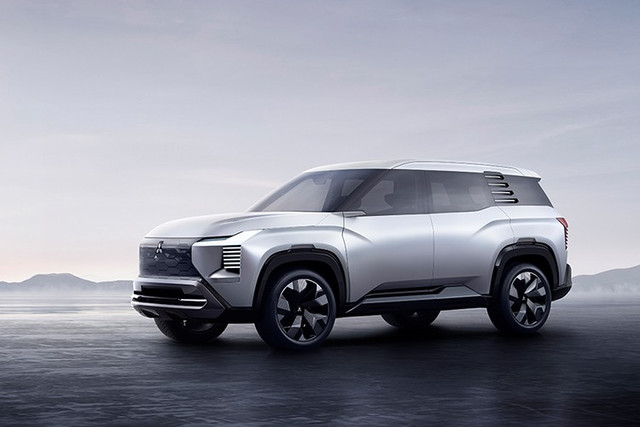 Theo đại diện MMV, Mitsubishi DST Concept hướng đến việc tối ưu hóa trải nghiệm lái xe, đồng thời đảm bảo các tiêu chuẩn an toàn nghiêm ngặt. 4-2965.jpg