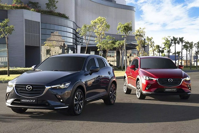 Bản tiêu chuẩn Mazda CX-3 1.5 AT có giá 510 triệu đồng sau giảm giá có thể tụt xuống cạnh tranh với mẫu xe cỡ A là Toyota Raize. 2-780.jpg