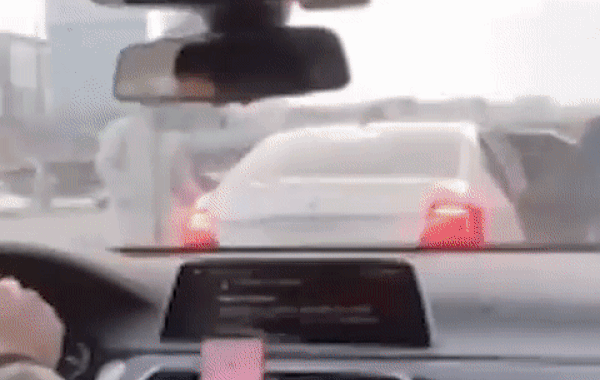 Choi kham tai xe cong nghe, nam blogger bi an tu