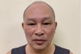 Đề nghị truy tố kẻ dùng dao đe dọa các nhân viên ngân hàng