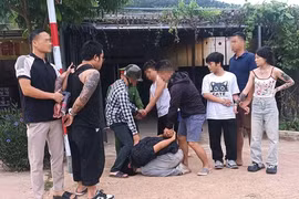 Bắt 4 đối tượng xịt hơi cay, cướp ô tô trên cao tốc