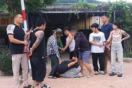 Bắt 4 đối tượng xịt hơi cay, cướp ô tô trên cao tốc