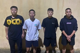 Phá đường dây cầm cố tài khoản iCloud với lãi suất "cắt cổ"