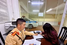 Danh tính nữ tài xế ô tô đi ngược chiều trên đường Võ Chí Công