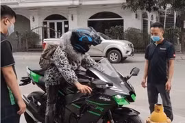 Tên cướp ngân hàng mê xe phân khối lớn và màn 'chốt đơn' như đại gia