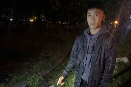 Truy bắt nhóm thanh niên mang kiếm đi đánh nhau trong đêm ở Hà Nội