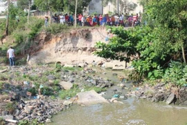 Vết trầy trên lưng tố hung thủ giết người, đổ tội cho anh trai