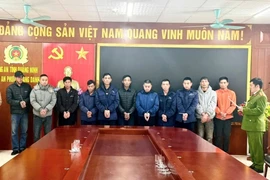 Khởi tố điều tra 11 đối tượng đánh bạc dưới hình thức 'xóc đĩa' ở Quảng Ninh