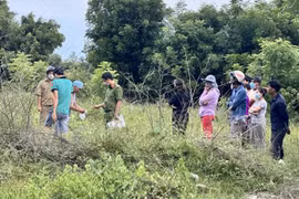 Từ đặc điểm hay mặc áo bảo vệ, tìm ra 'yêu râu xanh' hãm hại bé gái 13 tuổi 