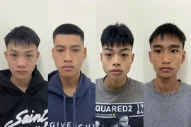 Bắt giữ nhóm đối tượng mang hung khí đánh nhau ở Hà Nội 