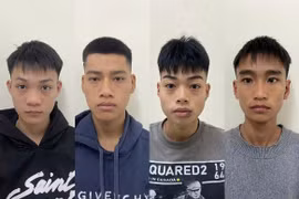 Bắt giữ nhóm đối tượng mang hung khí đánh nhau ở Hà Nội 