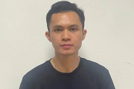 Khởi tố đối tượng lừa đảo bán Iphone chính hãng giá rẻ trên mạng