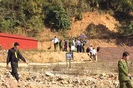 Mâu thuẫn lúc chia tiền, tên sát nhân giết bạn rồi xếp gạch giấu xác