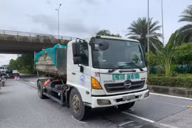 Tìm nhân chứng vụ tai nạn khiến người đi bộ tử vong ở Hà Nội 