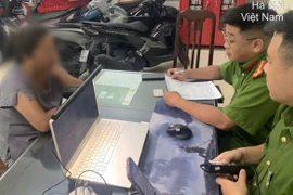 Xử lý người trông giữ xe trái phép tại khu vực Nhà tang lễ Phùng Hưng