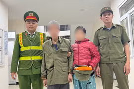 Kịp thời giúp đỡ cụ ông đi lạc, trao trả an toàn cho gia đình ở Hà Nội