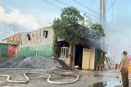 Cháy nhà lúc rạng sáng, 4 người trong một gia đình ở Hà Nội tử vong 